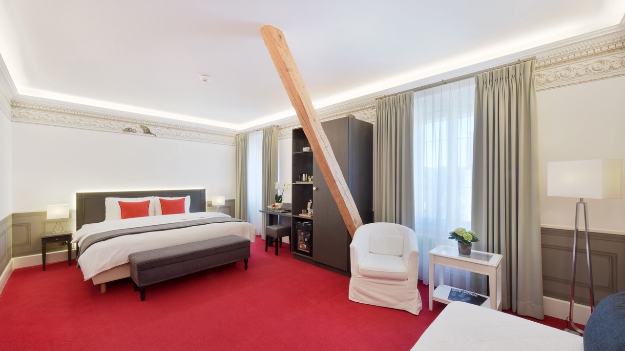 Photo of Bedroom in Montreux City Centre