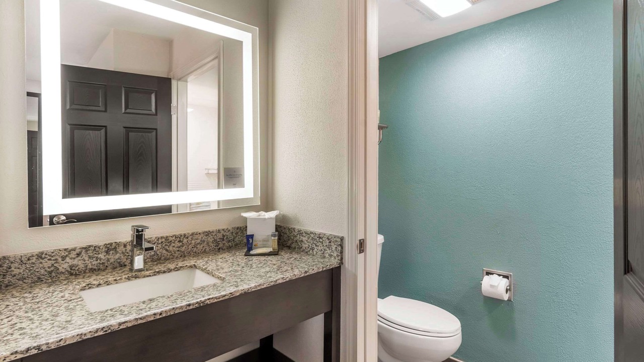Photo of Bedroom in Olathe