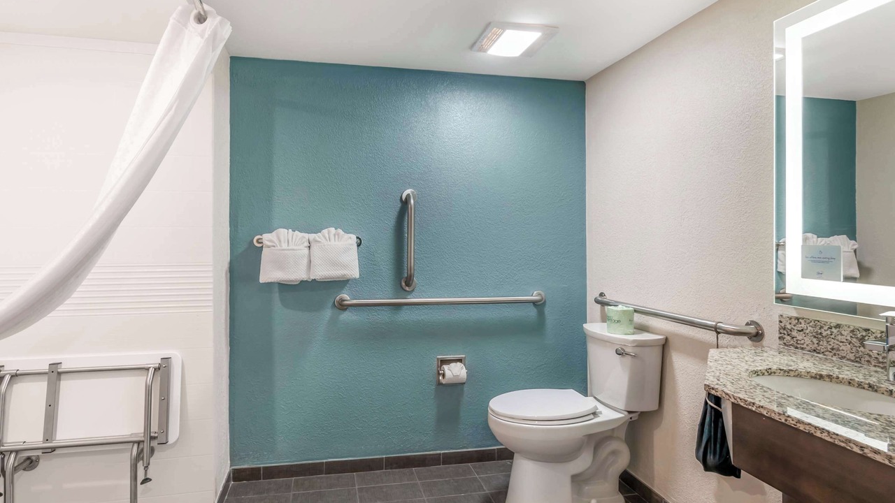 Photo of Bedroom in Olathe