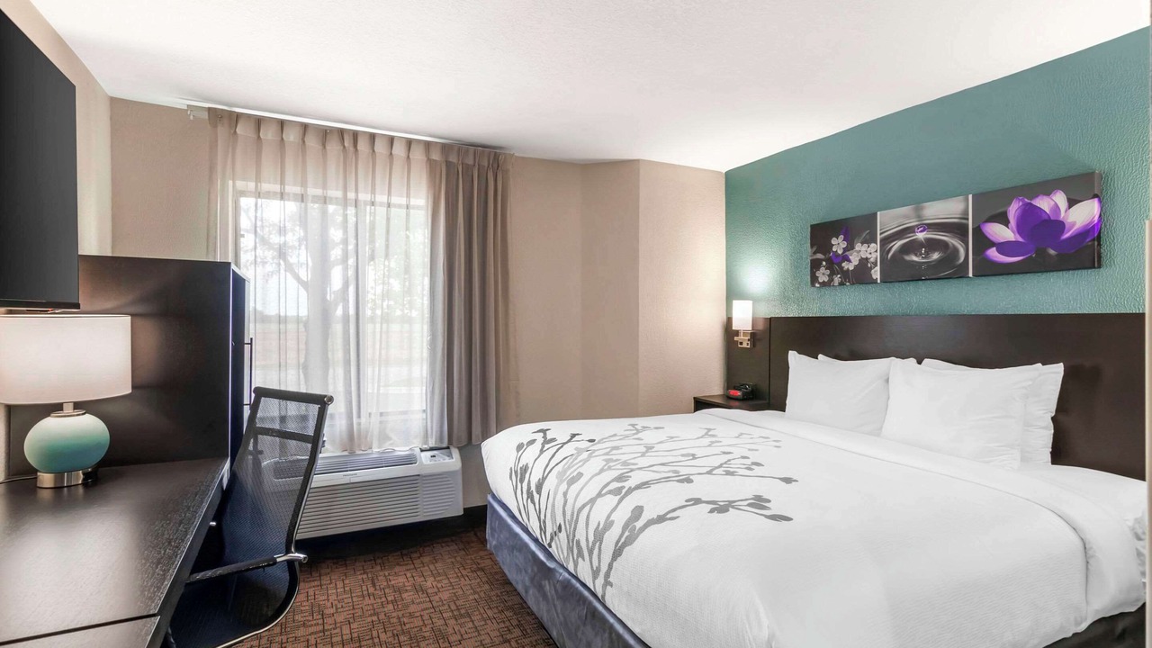 Photo of Bedroom in Olathe