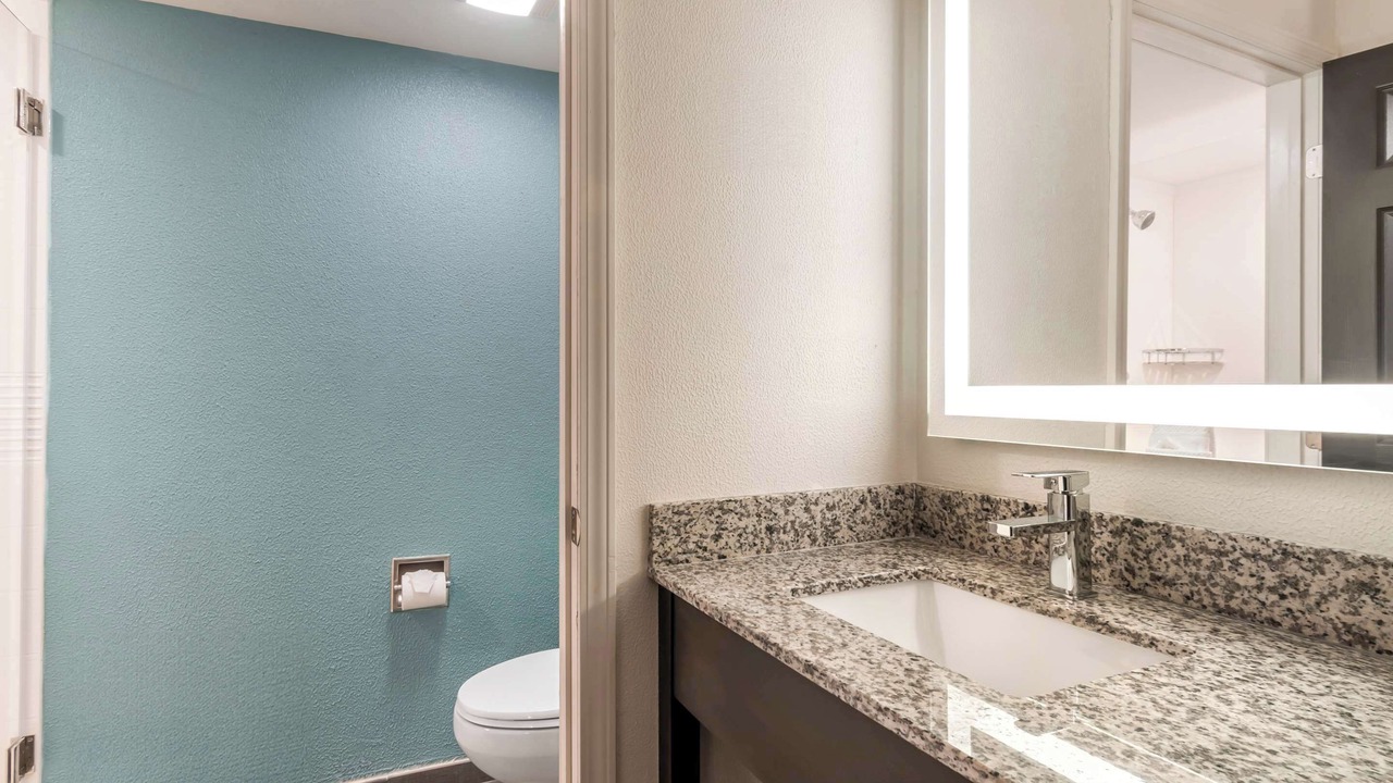 Photo of Bedroom in Olathe