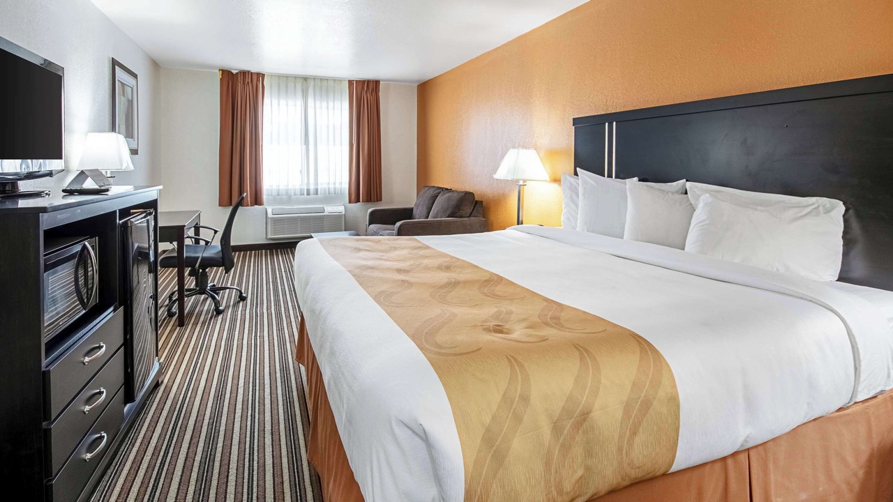 Photo of Bedroom in Dodge City