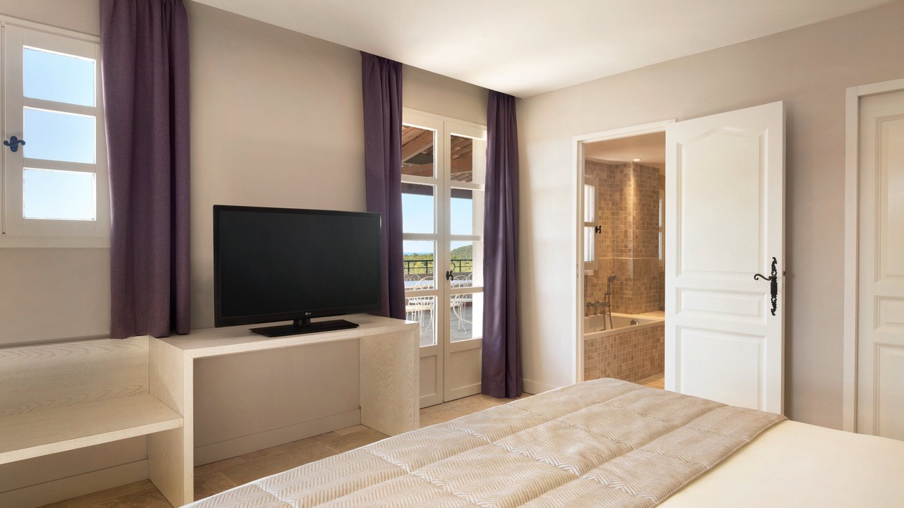 Photo of Bedroom in Saint-Cyr-sur-Mer