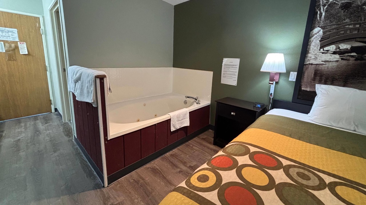 Photo of Bathroom in Chenoa