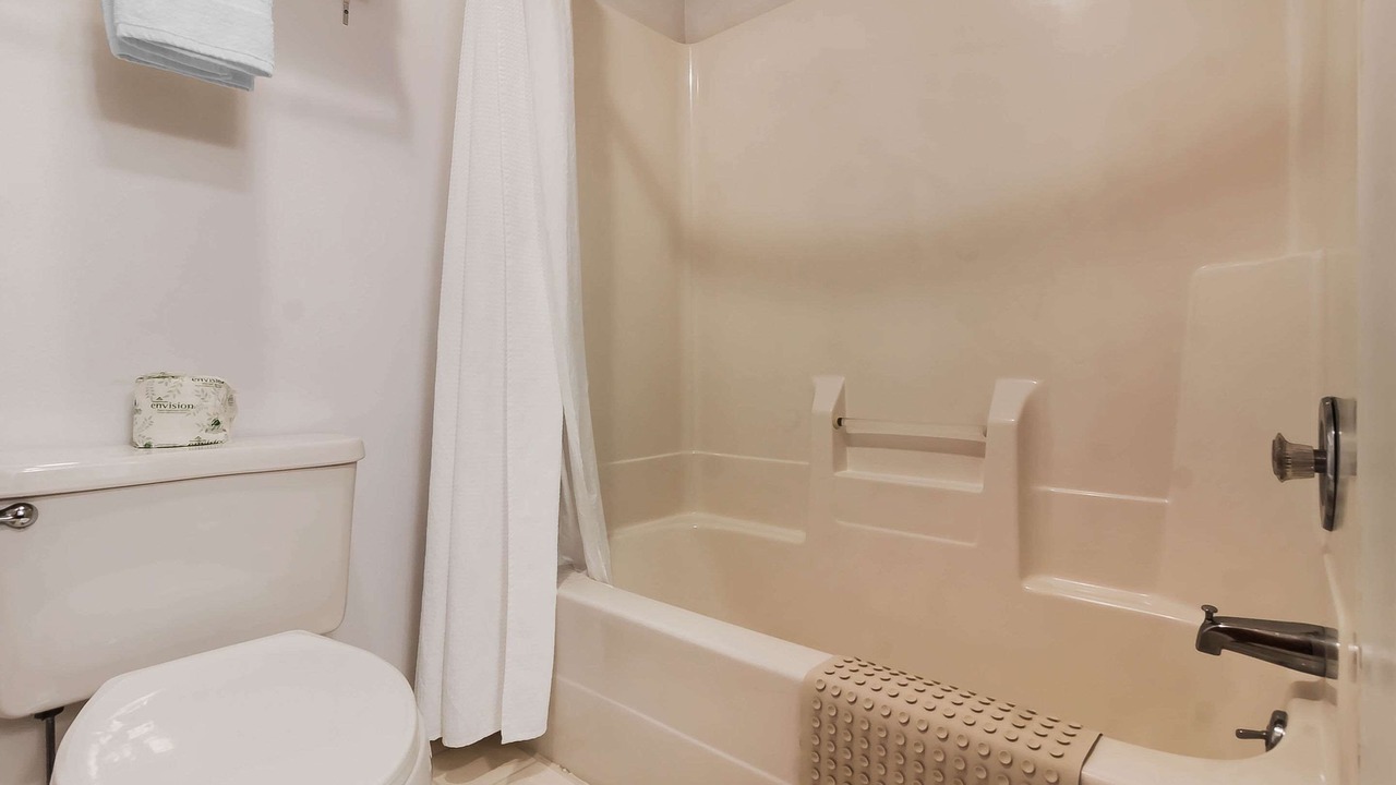 Photo of Bathroom in Holdrege