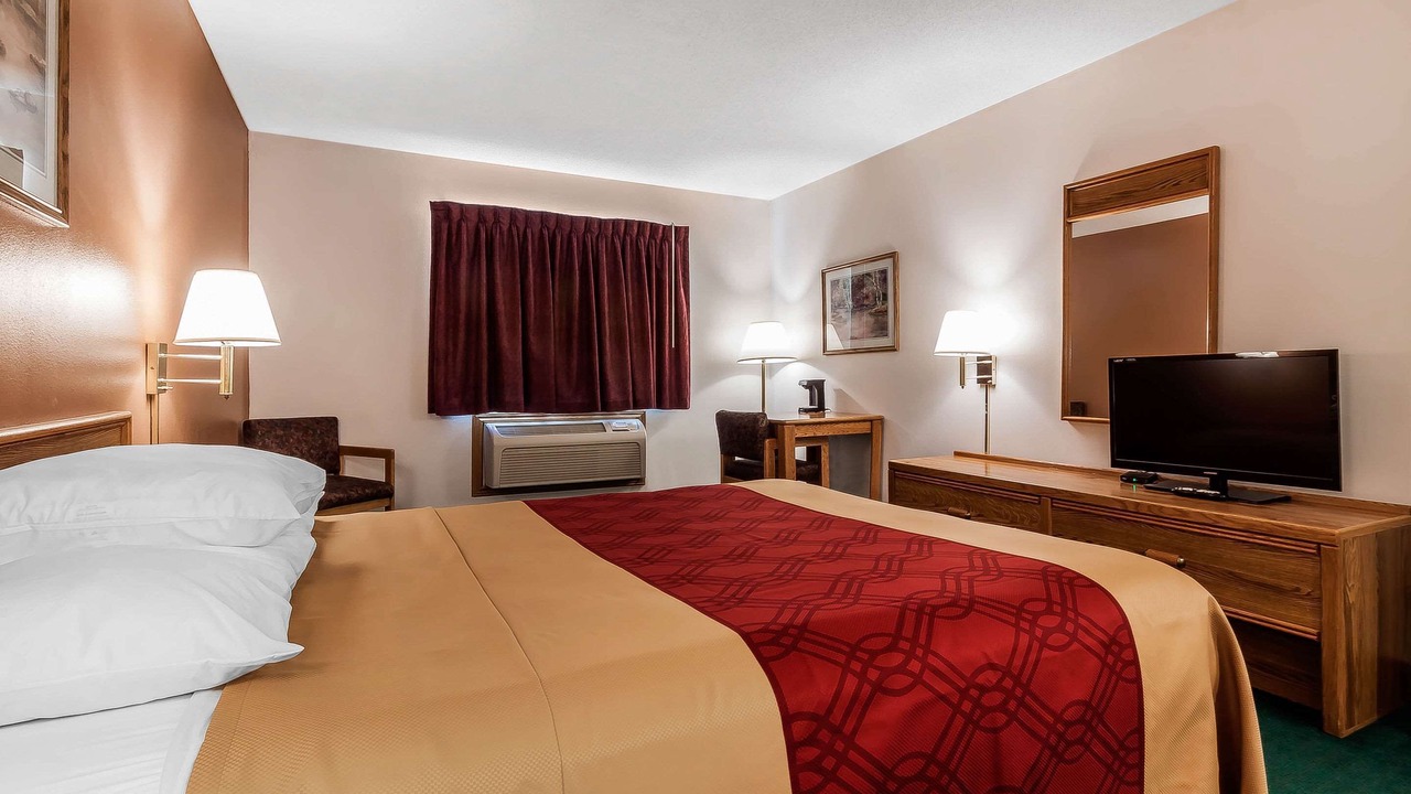 Photo of Bedroom in Holdrege