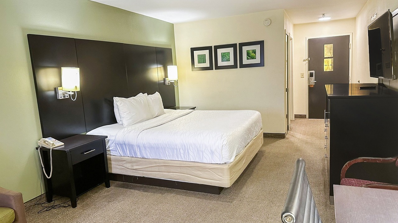 Photo of Bedroom in Mount Berry