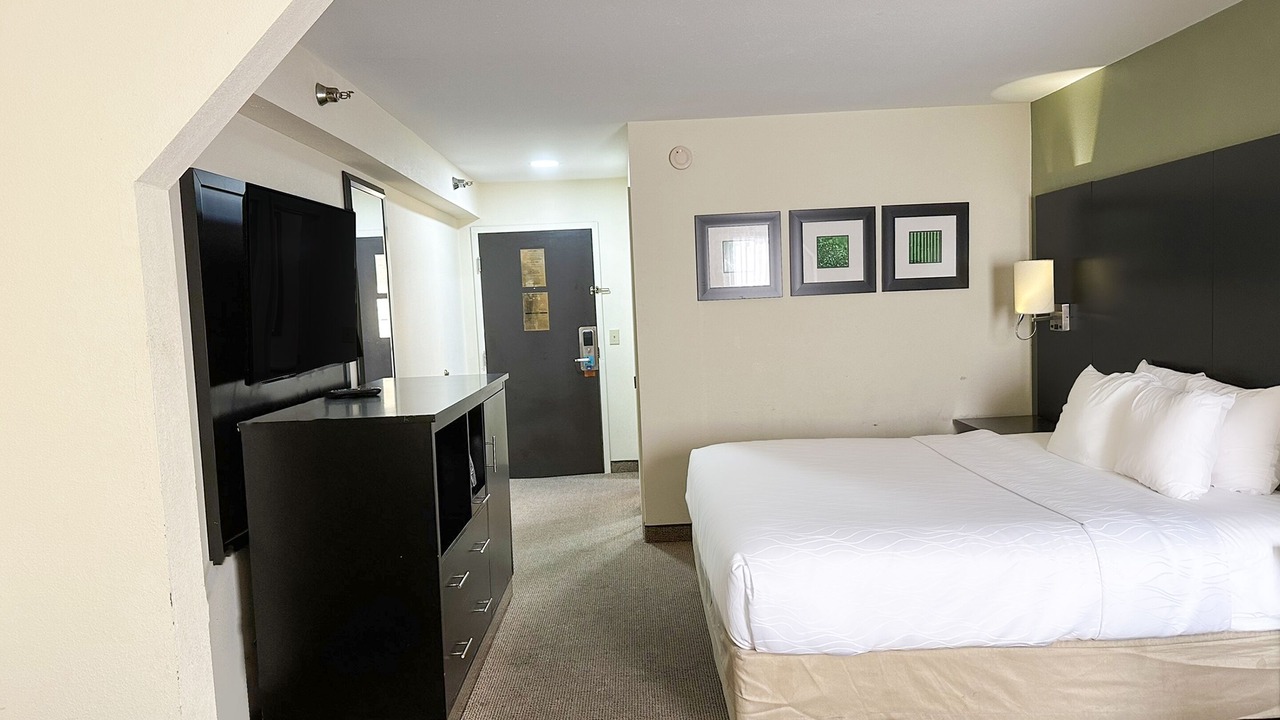 Photo of Bedroom in Mount Berry