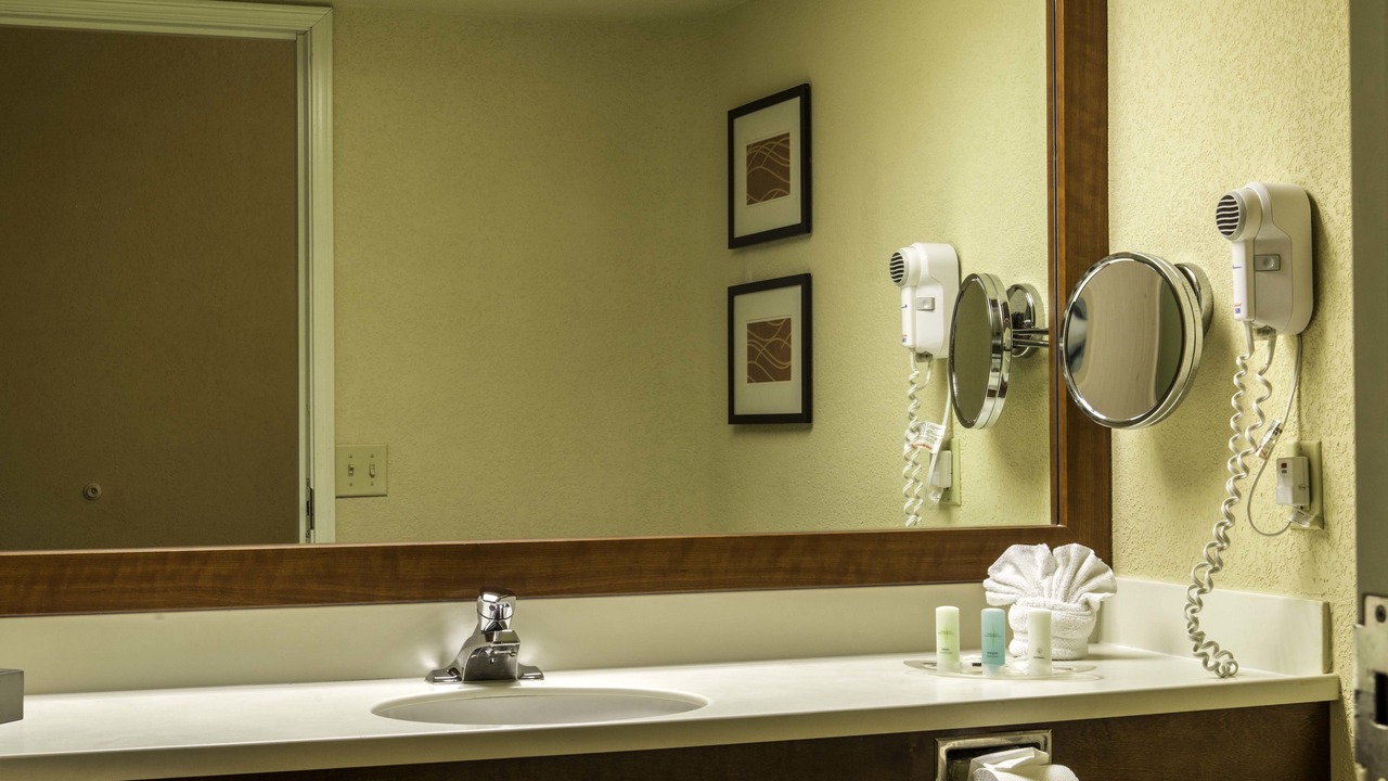 Photo of Bathroom in Ludlam