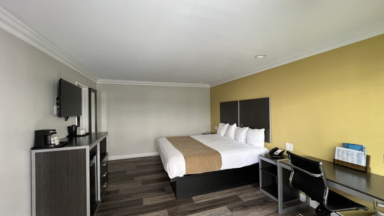 Photo of Bedroom in Hawthorne