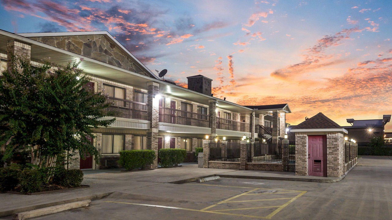 Photo of Outdoor in Willis