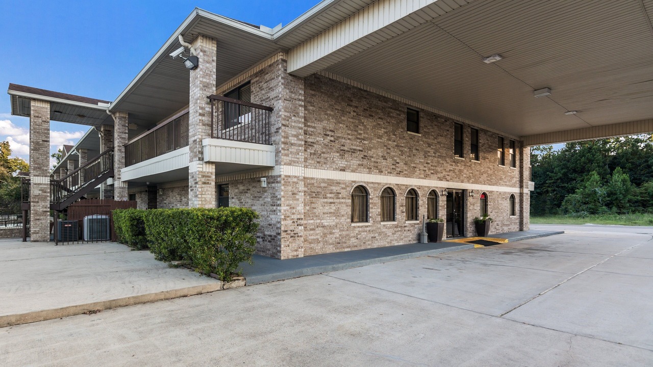 Photo of Outdoor in Willis