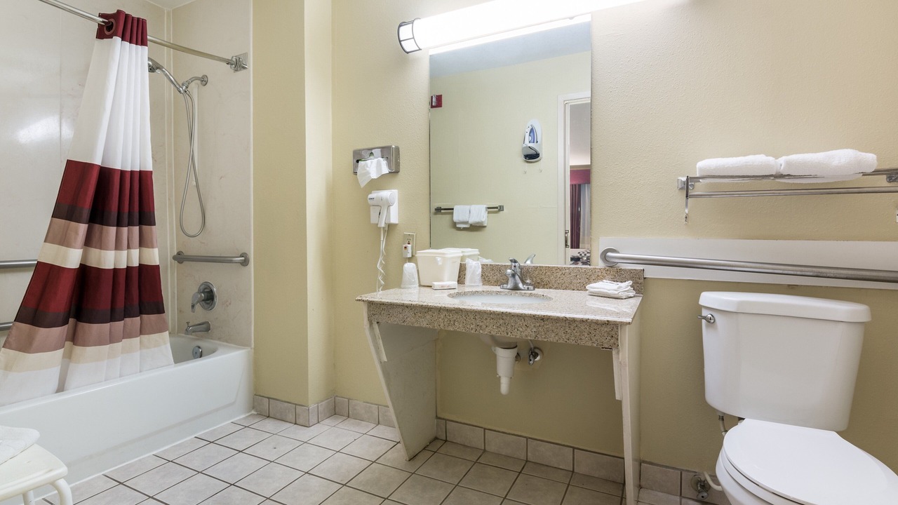 Photo of Bathroom in Willis