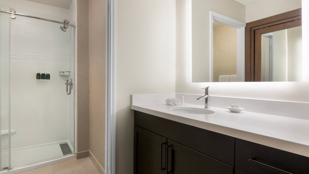 Photo of Bathroom in East Roseville Parkway