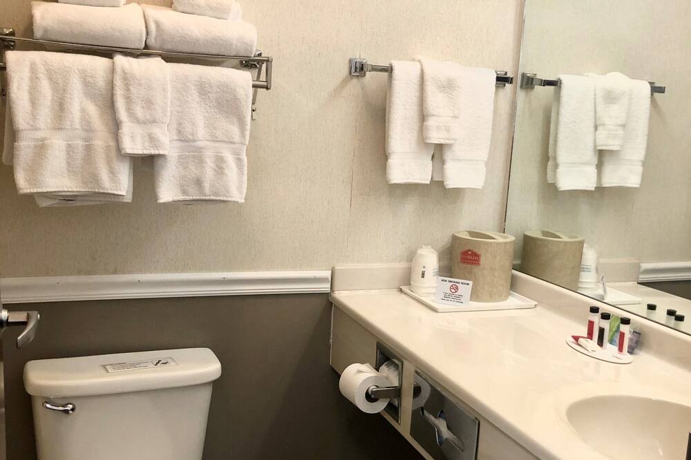Photo of Bathroom in Mount Sterling