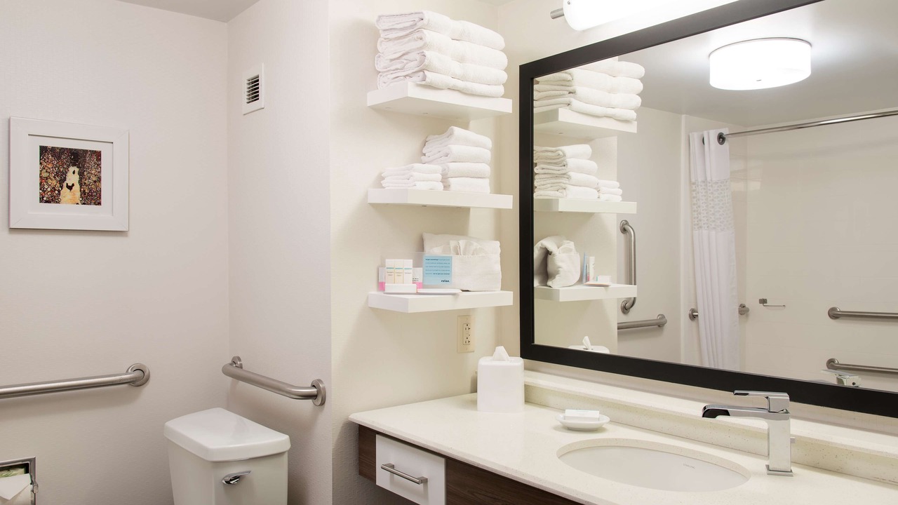 Photo of Bathroom in Seymour