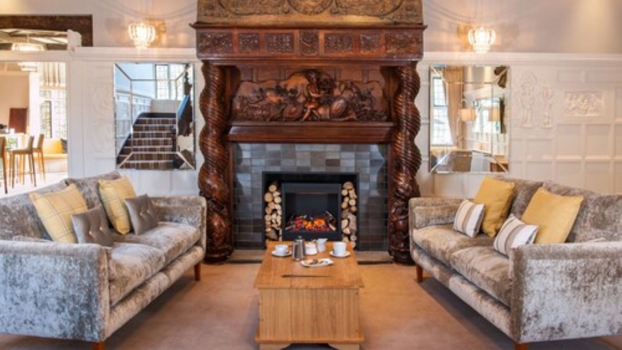 Photo of Others in Elstree