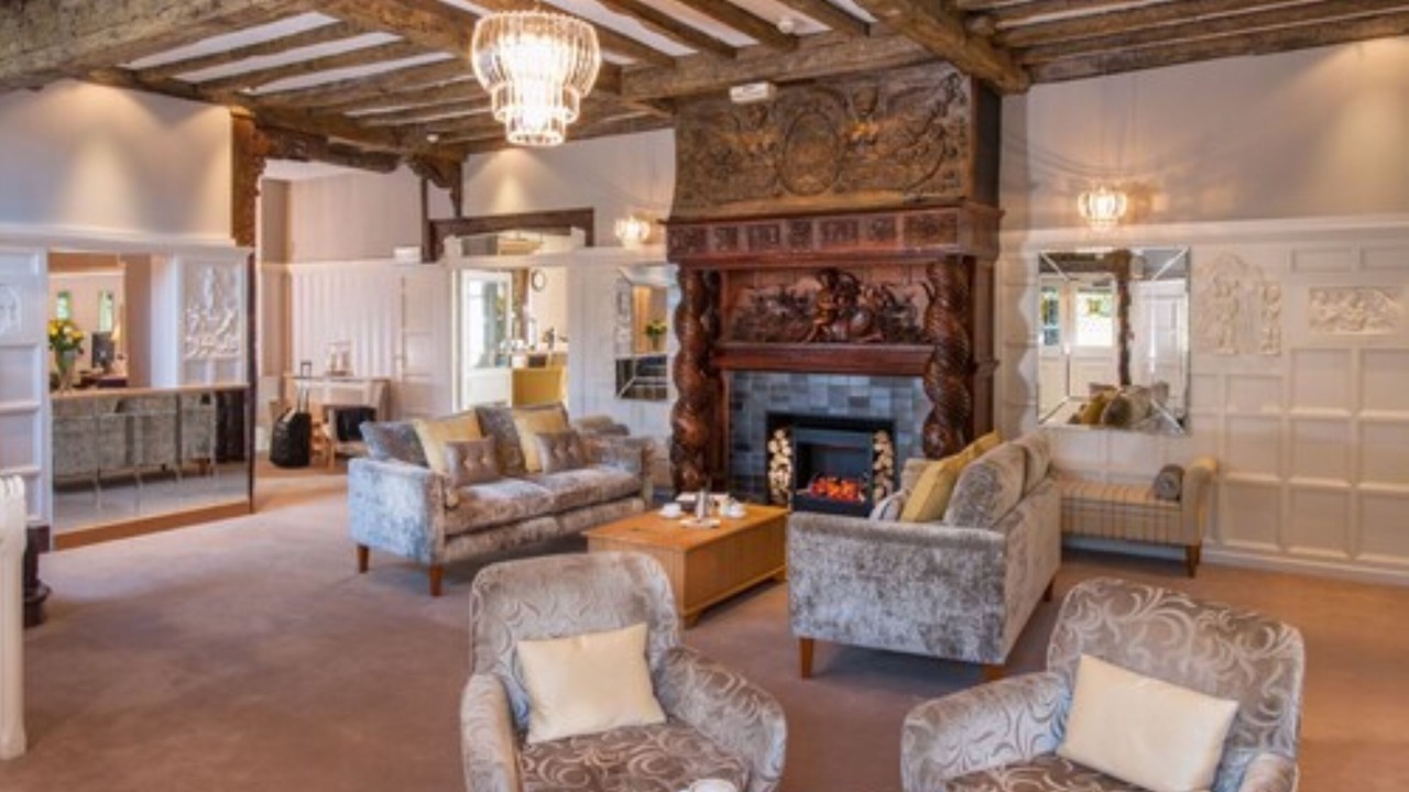 Photo of Others in Elstree