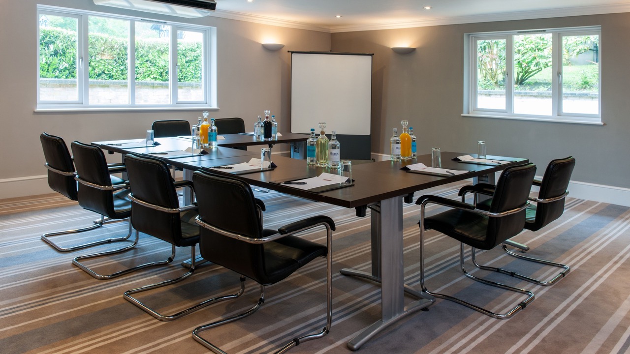 Photo of Others in Elstree