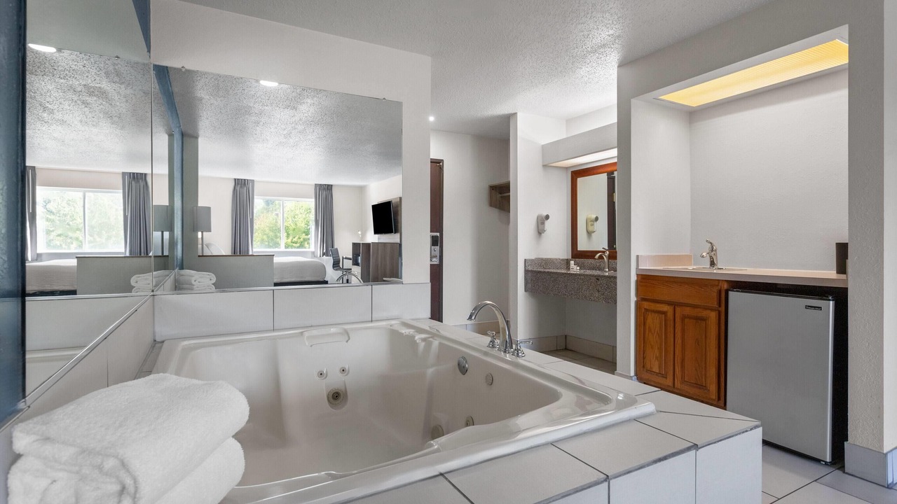 Photo of Others in Piqua