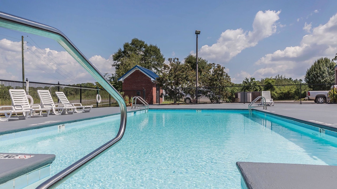 Photo of Outdoor in Calera