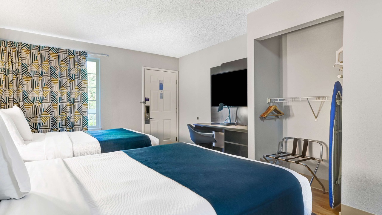 Photo of Bedroom in Mountlake Terrace