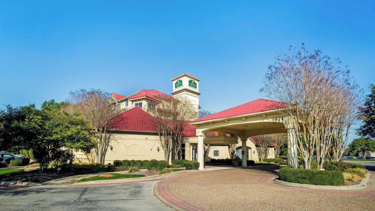 Photo of Outdoor in East Oak Hill