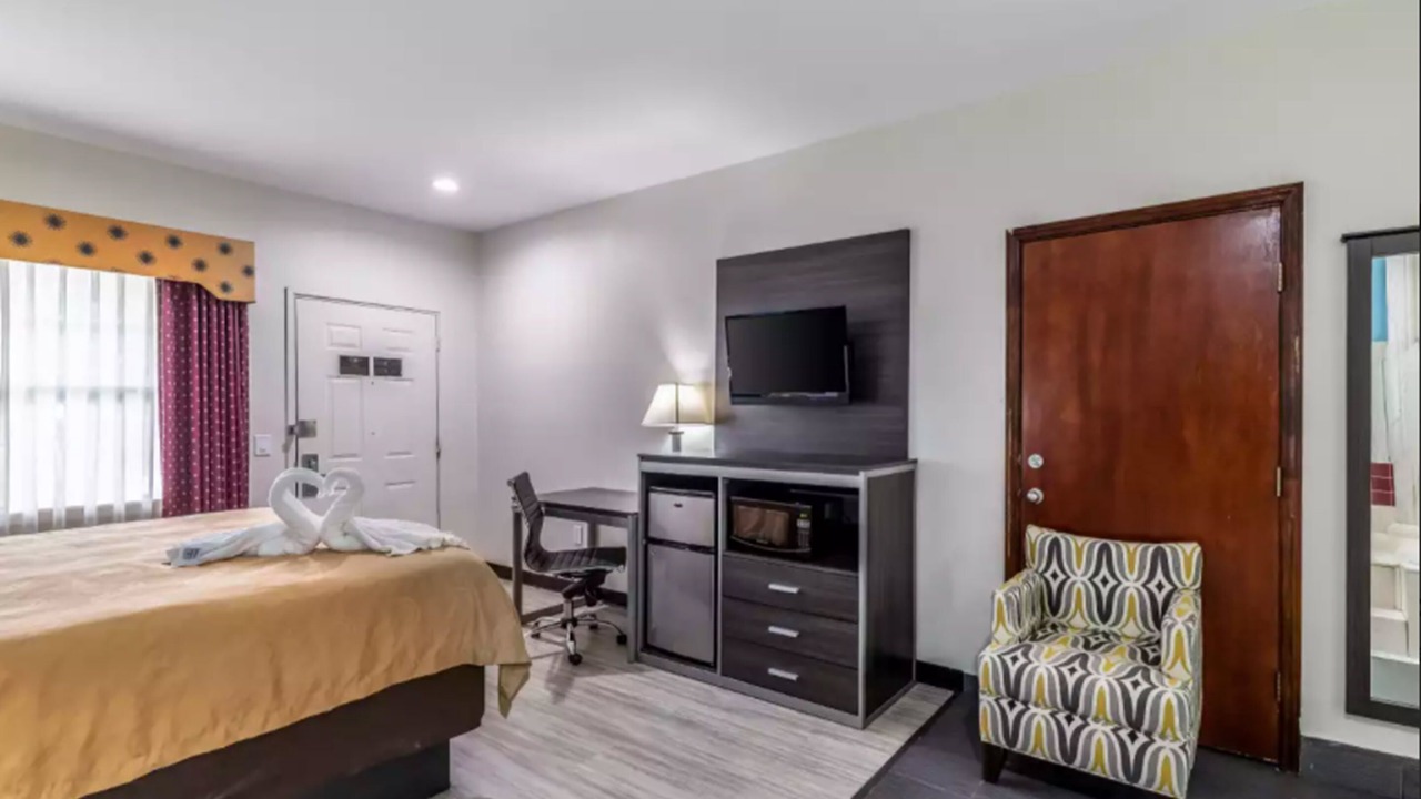 Photo of Bedroom in Canton