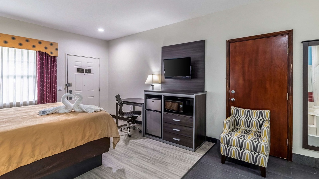 Photo of Bedroom in Canton