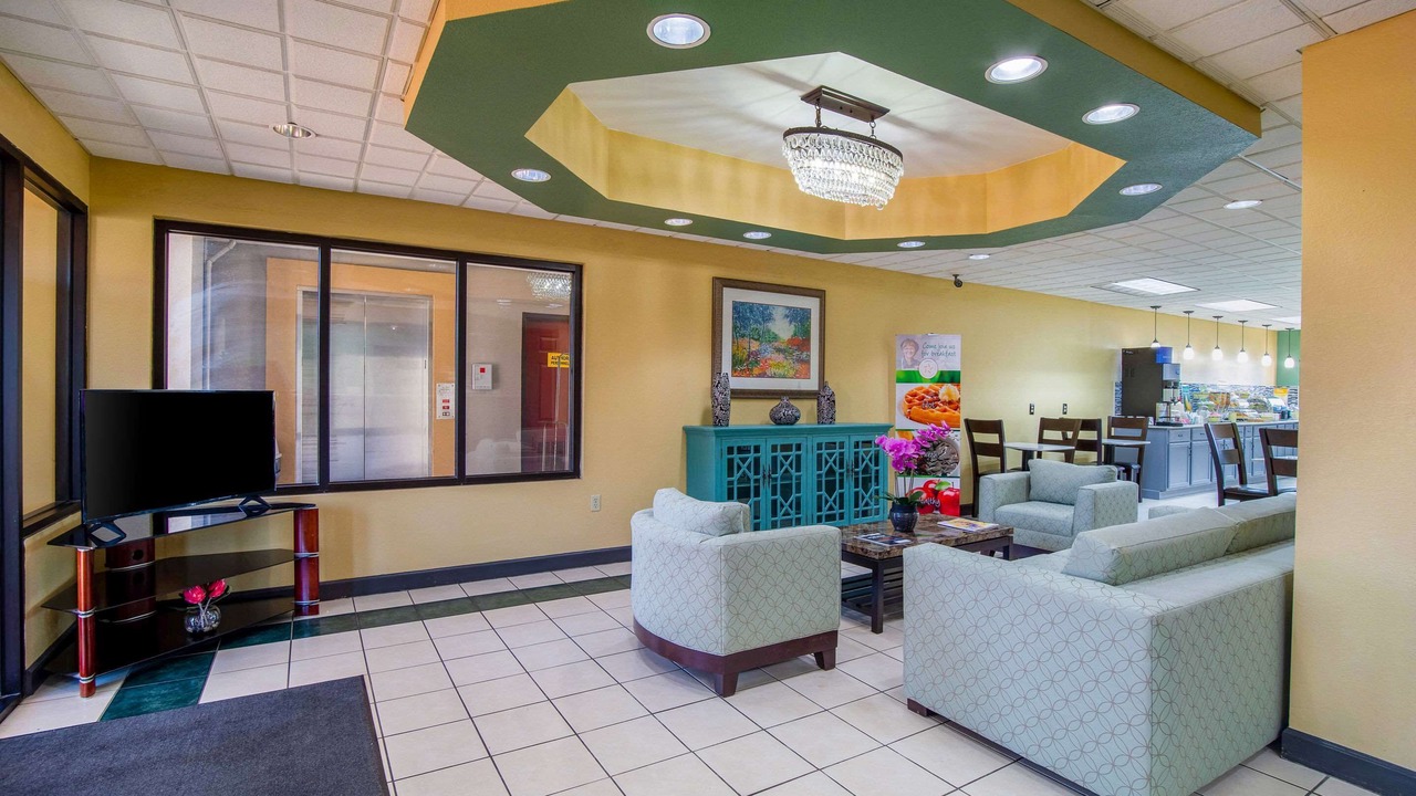 Photo of Livingroom in West Columbia