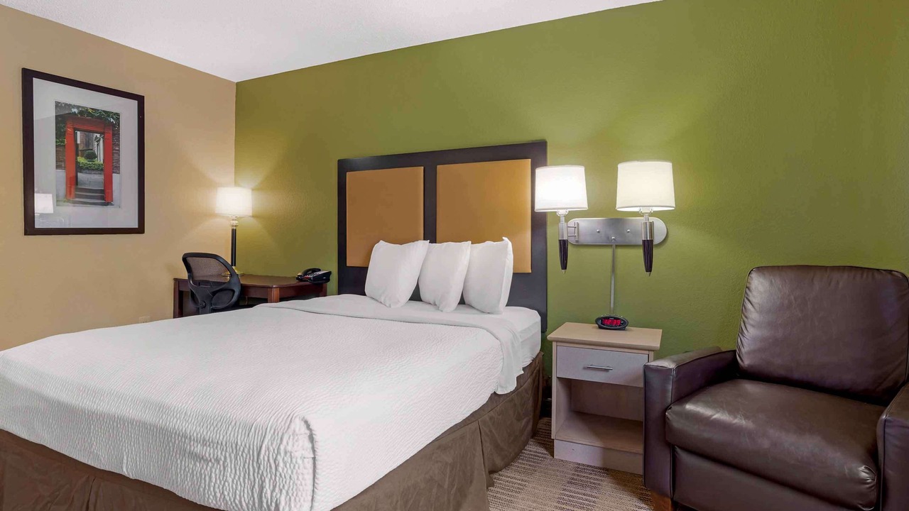 Photo of Bedroom in Greenway Plaza-Upper Kirby