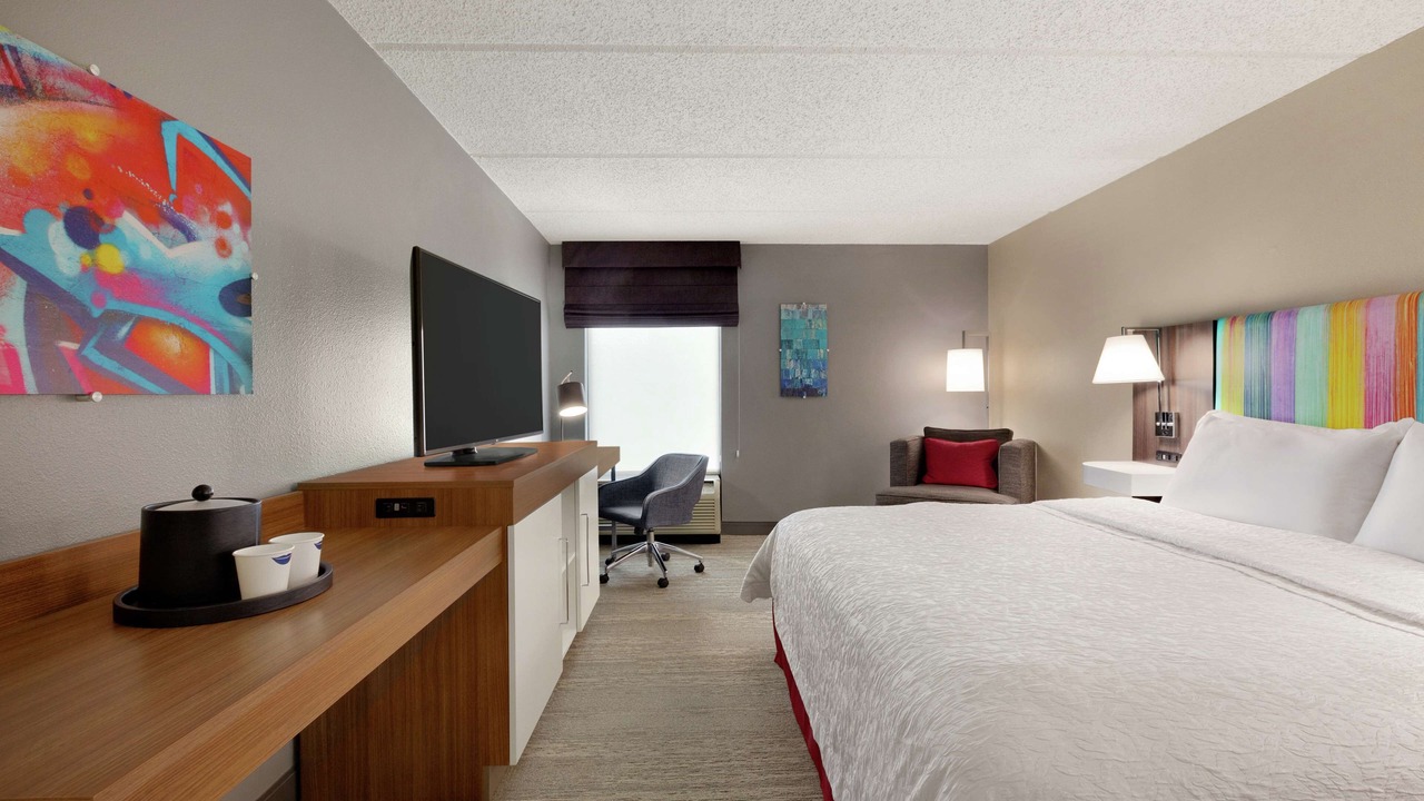 Photo of Bedroom in US 290