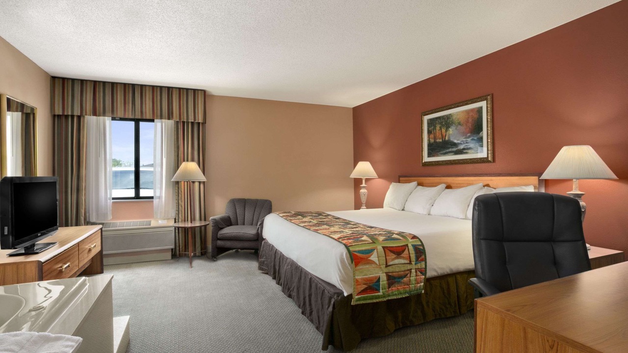 Photo of Bedroom in Sullivan