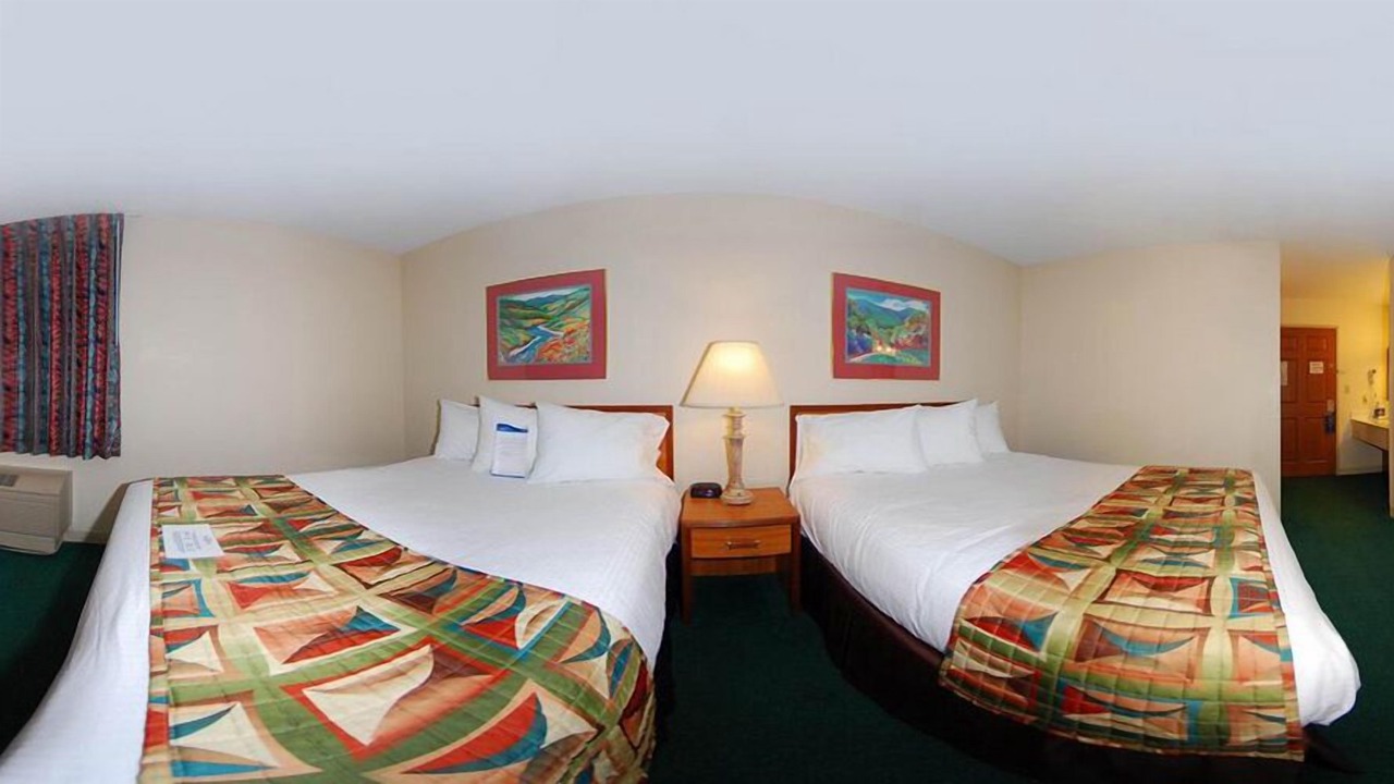 Photo of Bedroom in Sullivan