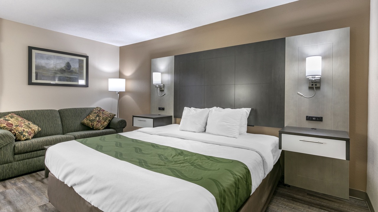 Photo of Bedroom in Rogersville