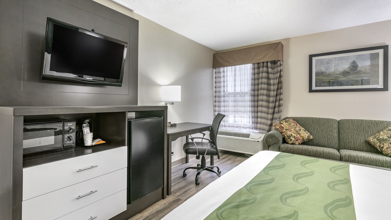 Photo of Bedroom in Rogersville