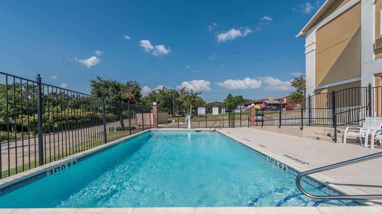Photo of Outdoor in Denton