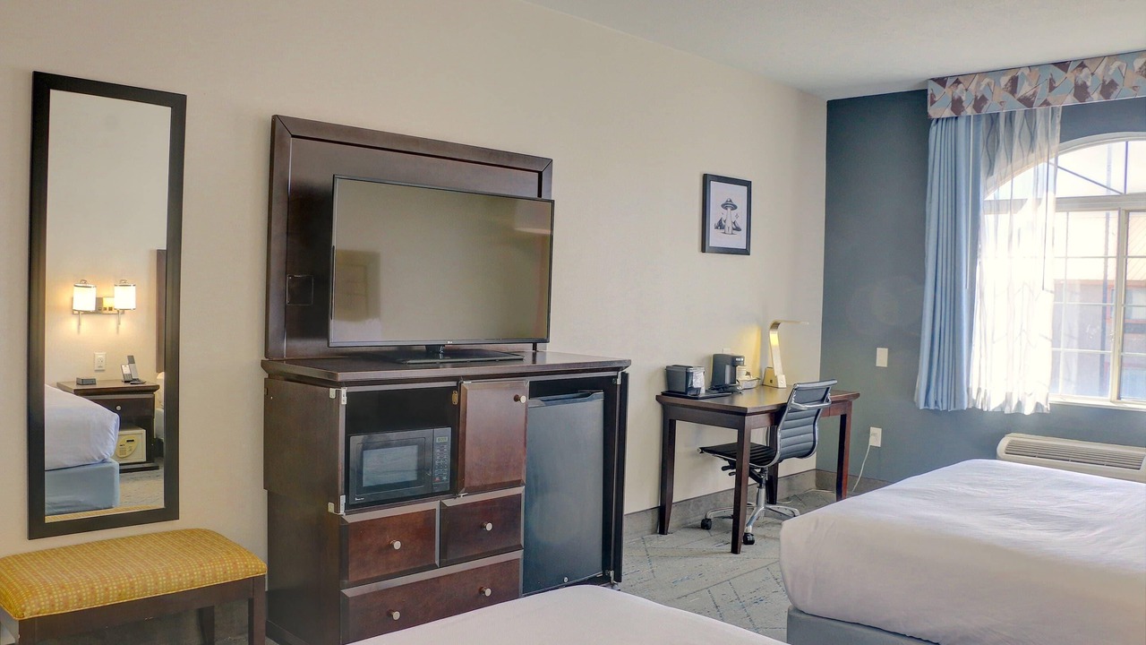Photo of Bedroom in Roswell