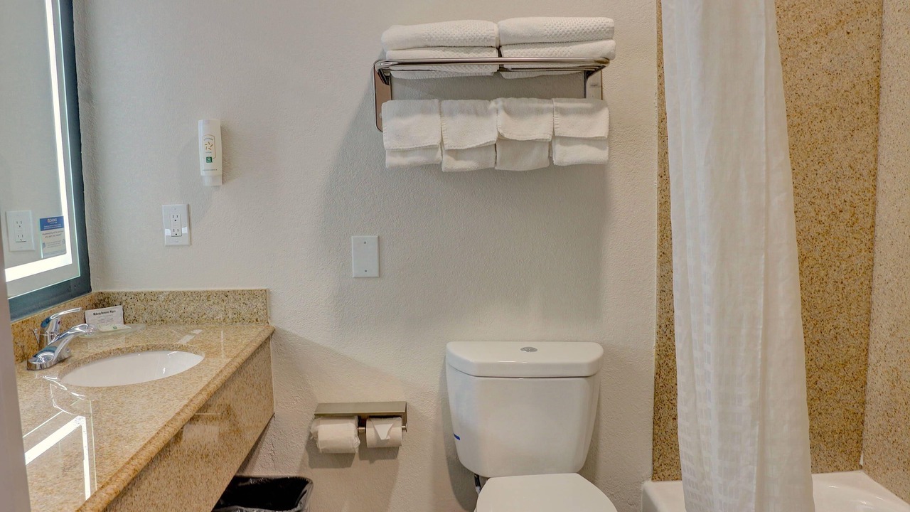 Photo of Bathroom in Roswell