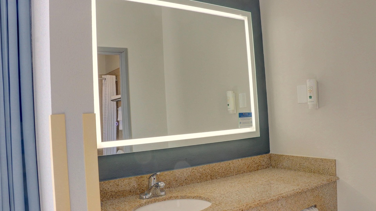 Photo of Bathroom in Roswell