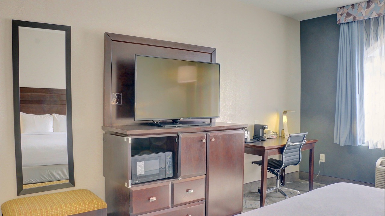 Photo of Bedroom in Roswell
