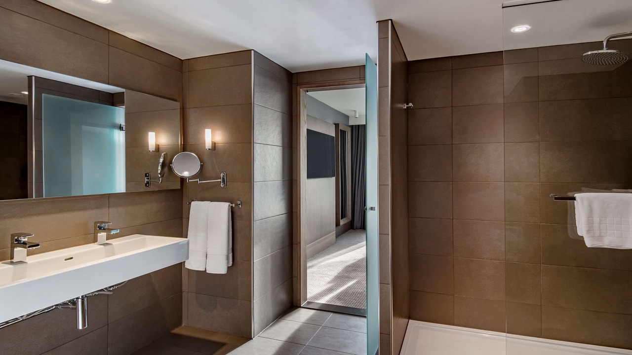 Photo of Others in Ringway