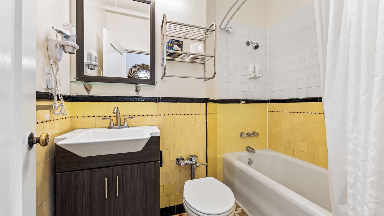 Photo of Others in Tenderloin