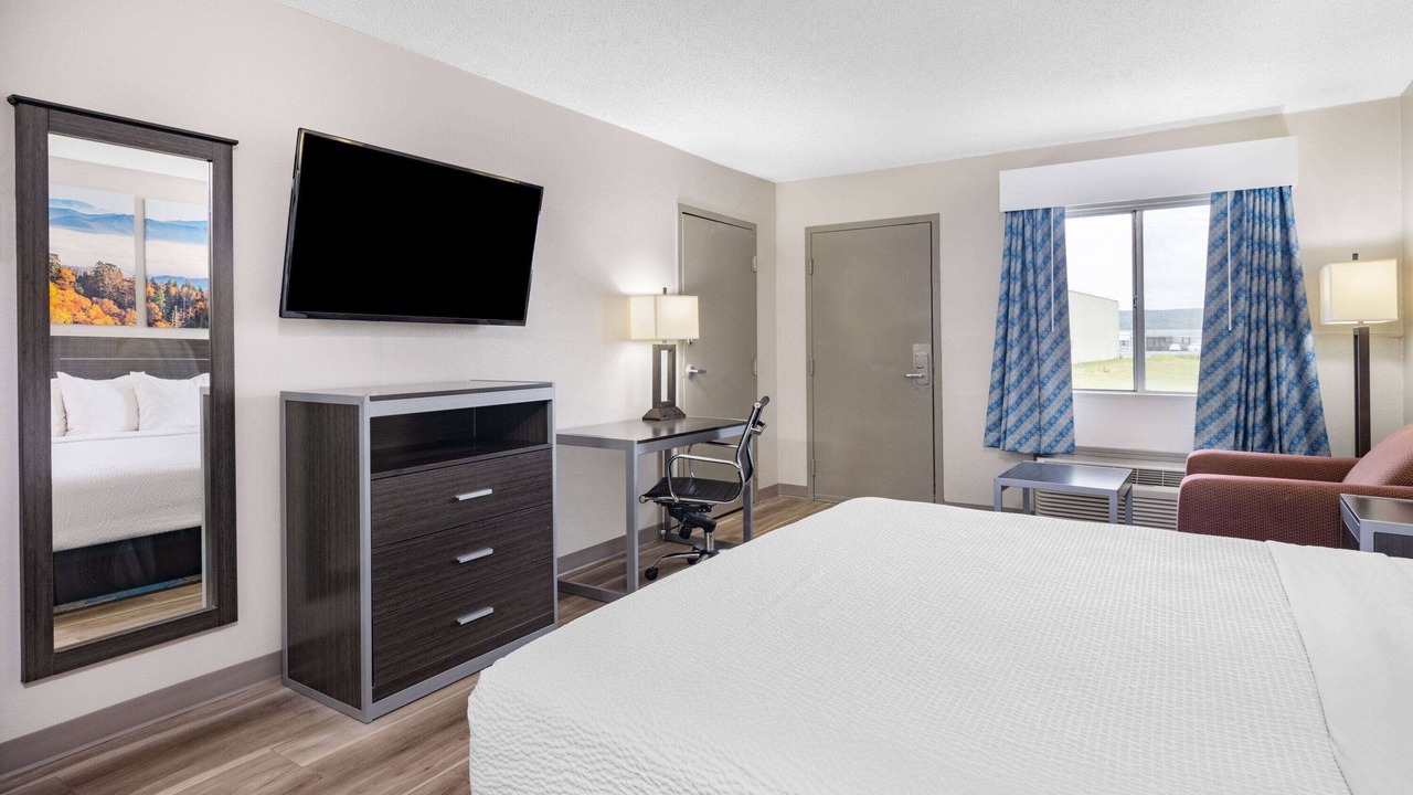 Photo of Bedroom in Hamilton