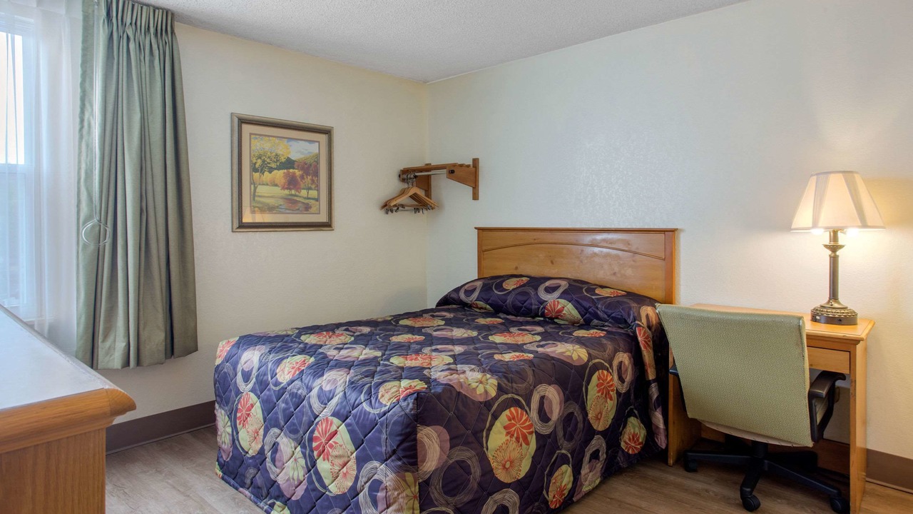 Photo of Bedroom in Asheville