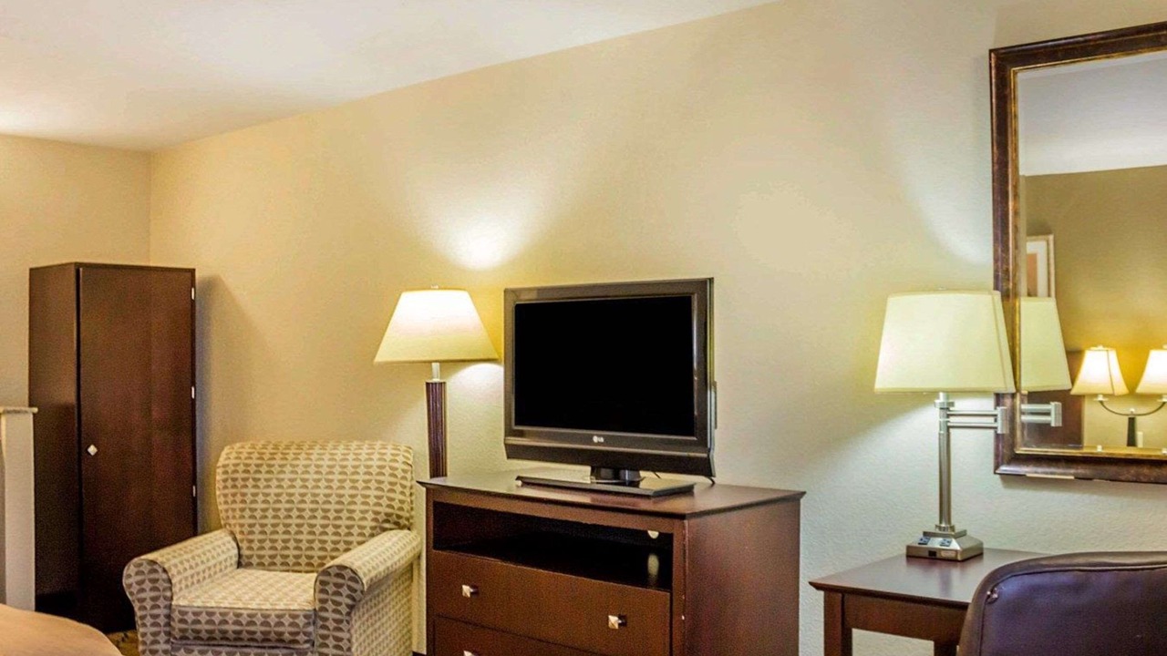 Photo of Bedroom in Waterbury