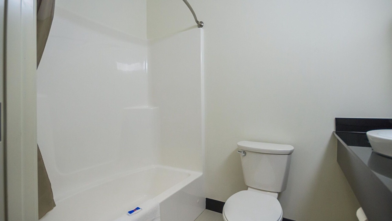 Photo of Bathroom in Roseland