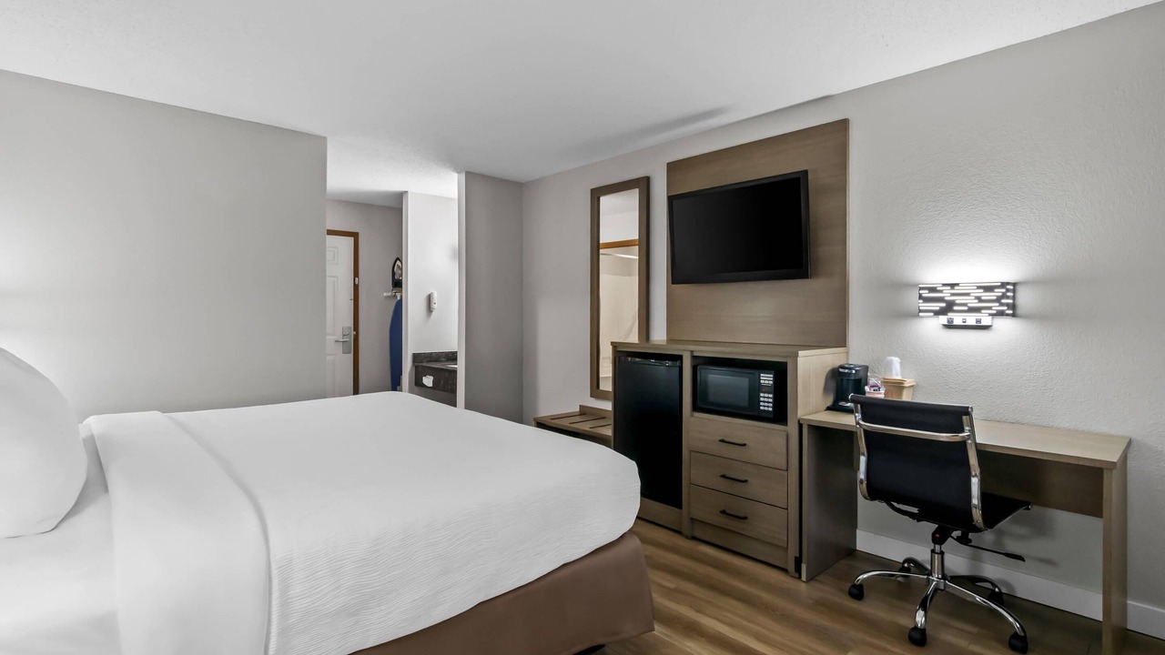 Photo of Bedroom in Neosho