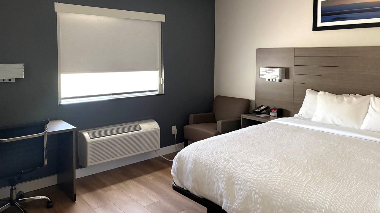 Photo of Bedroom in Neosho