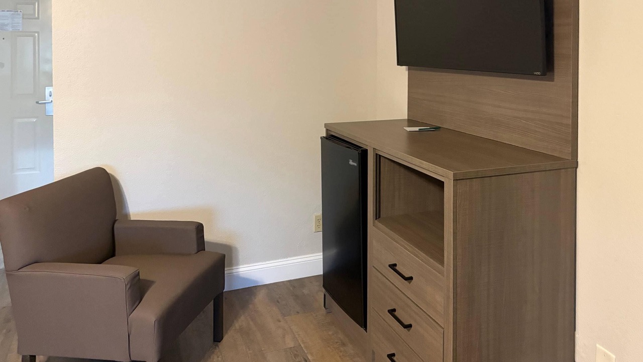 Photo of Bedroom in Neosho